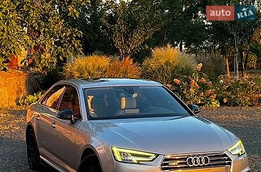 Седан Audi A4 2016 в Киеве