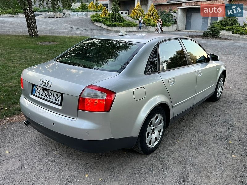 Седан Audi A4 2002 в Хмельницком