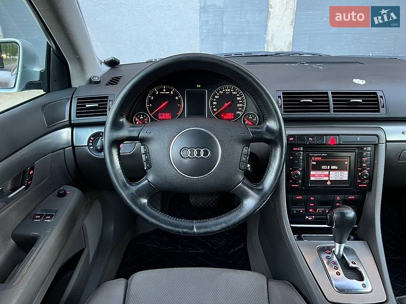 Седан Audi A4 2002 в Хмельницком