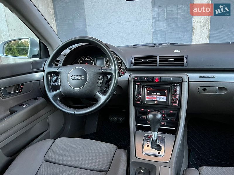 Седан Audi A4 2002 в Хмельницком