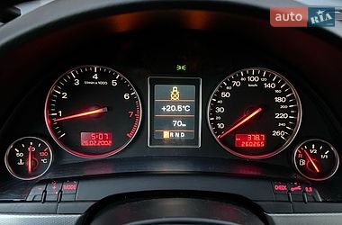 Седан Audi A4 2002 в Хмельницком