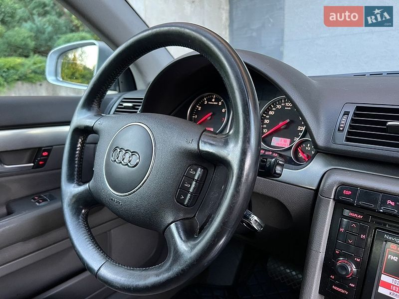 Седан Audi A4 2002 в Хмельницком