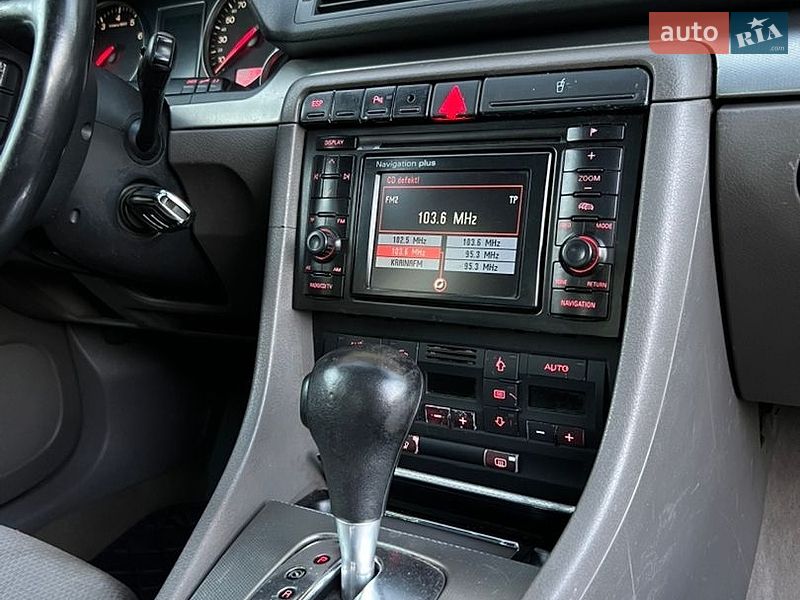 Седан Audi A4 2002 в Хмельницком