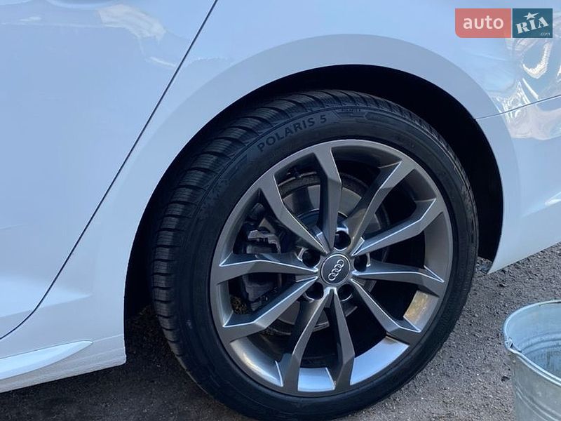 Універсал Audi A4 2018 в Ямполі