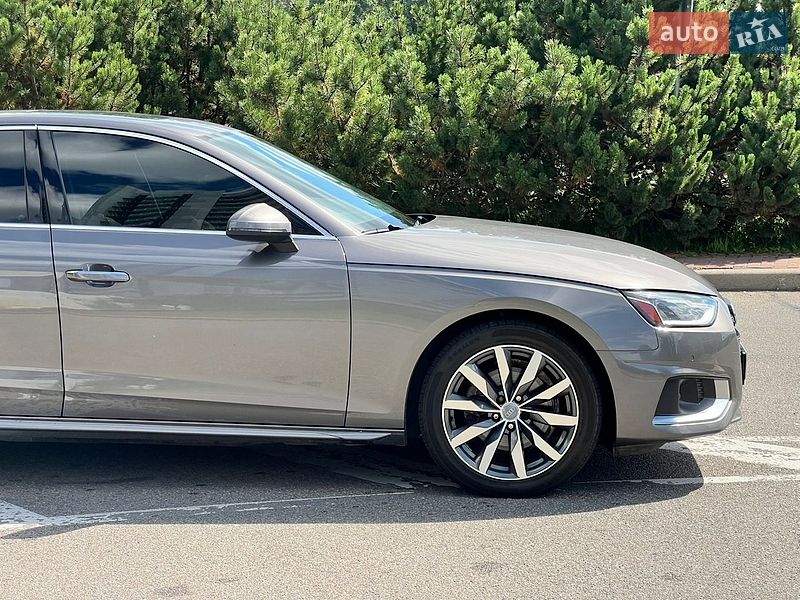 Седан Audi A4 2020 в Киеве