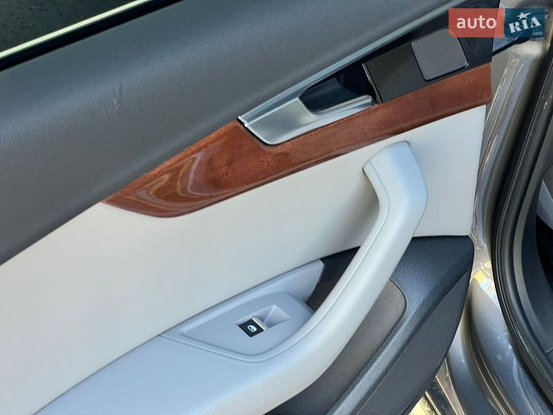 Седан Audi A4 2020 в Киеве
