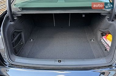 Седан Audi A4 2017 в Львове