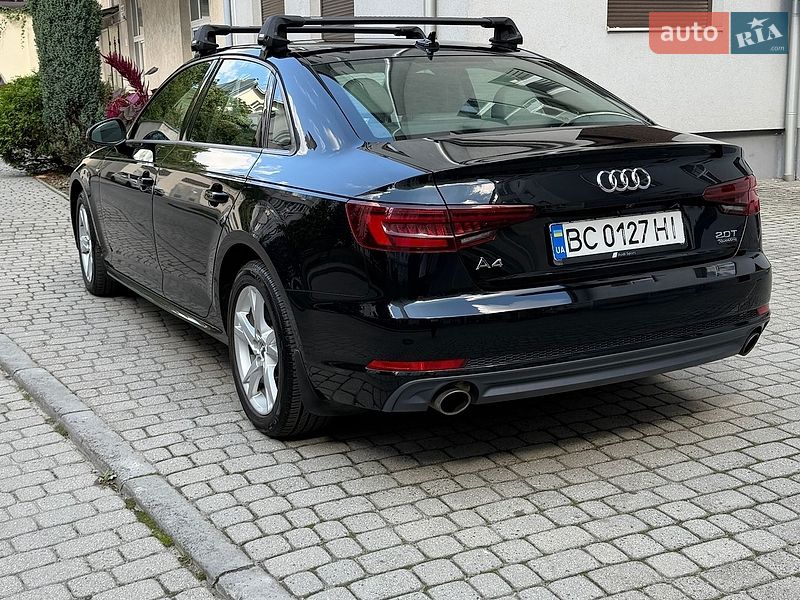 Седан Audi A4 2017 в Львове