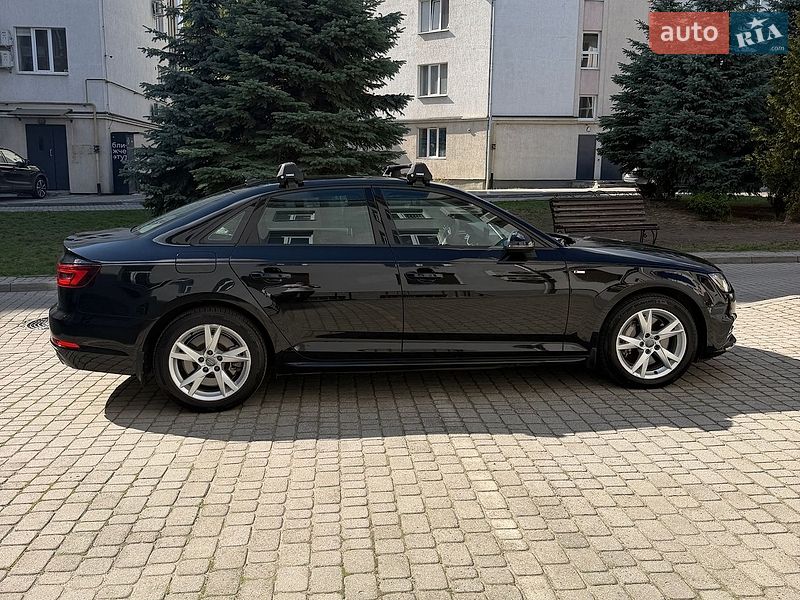 Седан Audi A4 2017 в Львове
