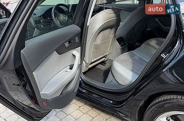 Седан Audi A4 2017 в Львове