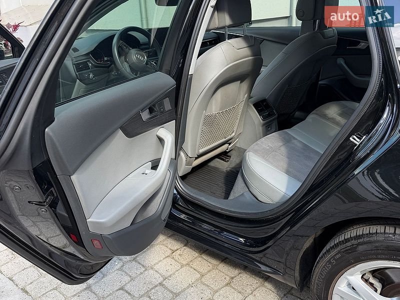 Седан Audi A4 2017 в Львове