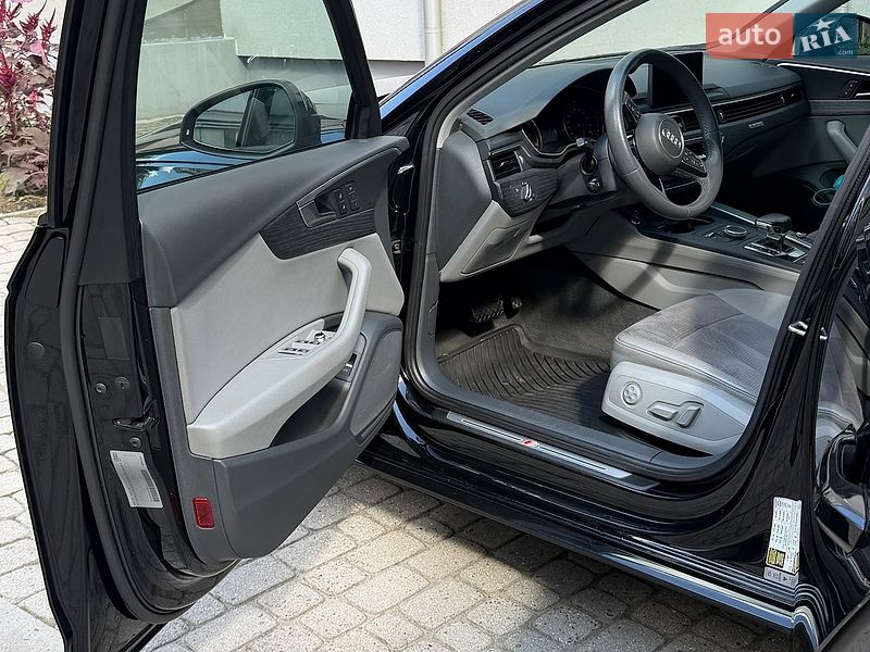 Седан Audi A4 2017 в Львове