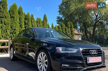 Седан Audi A4 2014 в Луцке