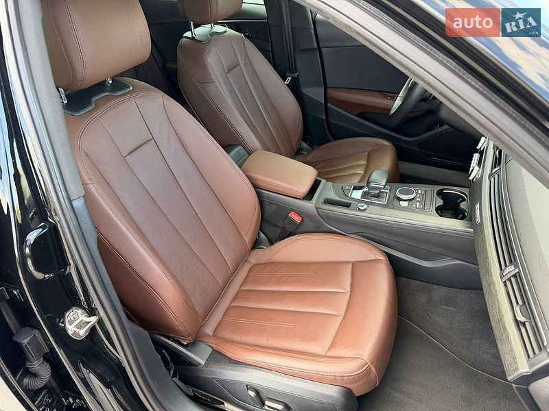 Седан Audi A4 2019 в Киеве