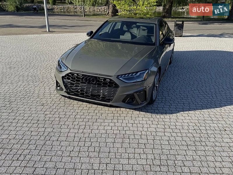 Audi A4 2023