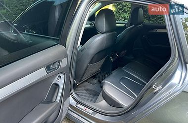 Седан Audi A4 2014 в Шумске