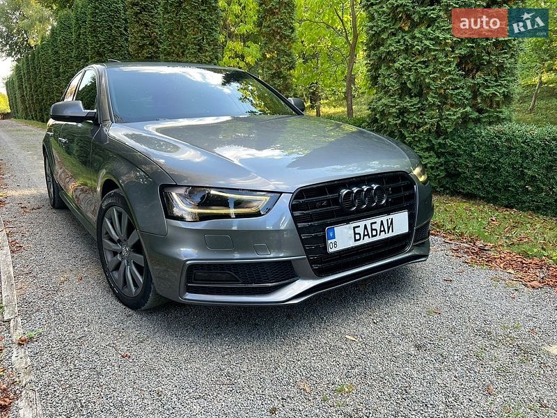 Седан Audi A4 2014 в Шумске