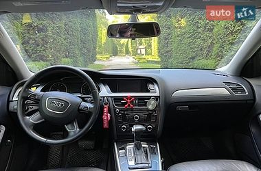 Седан Audi A4 2014 в Шумске