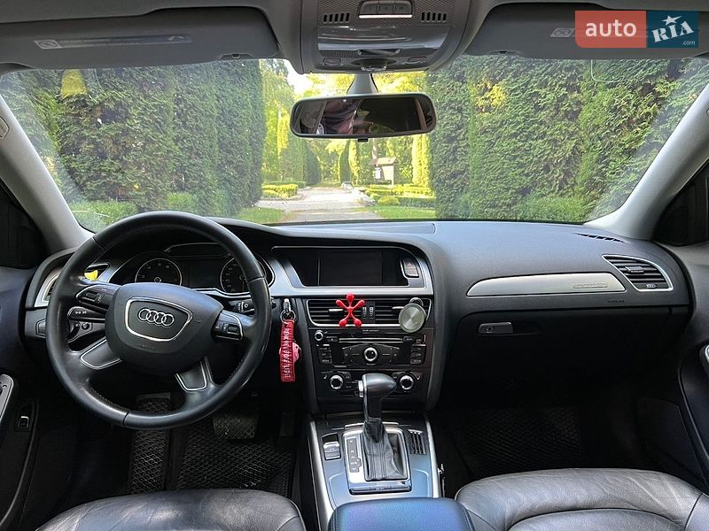 Седан Audi A4 2014 в Шумске
