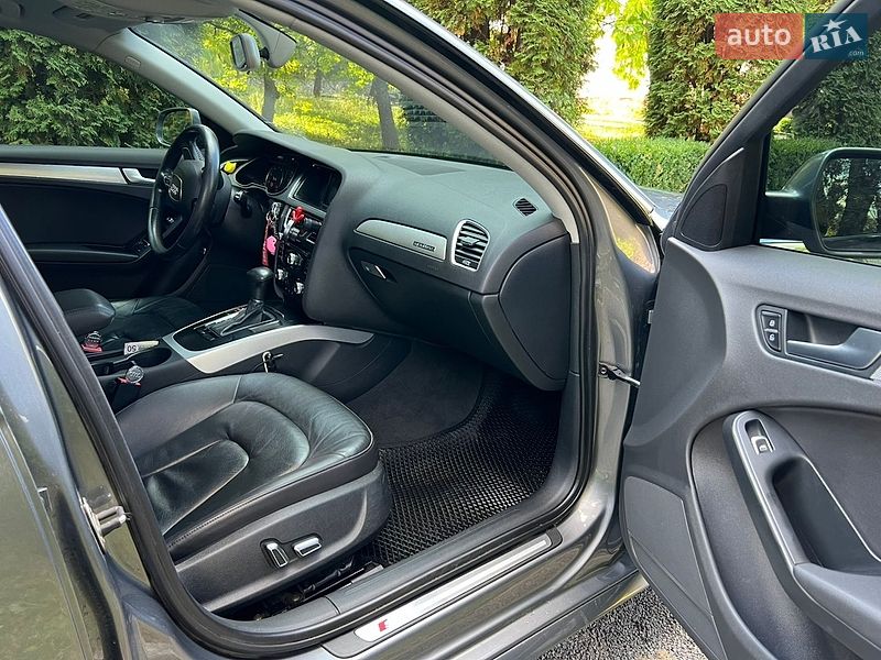 Седан Audi A4 2014 в Шумске