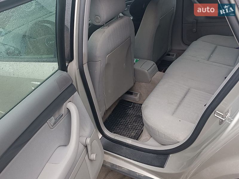 Універсал Audi A4 2003 в Калуші
