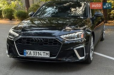 Седан Audi A4 2022 в Києві