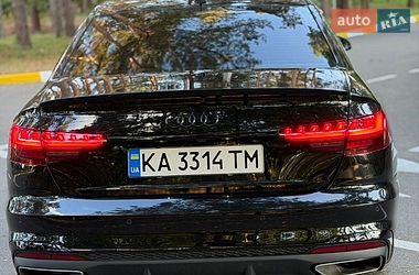 Седан Audi A4 2022 в Києві