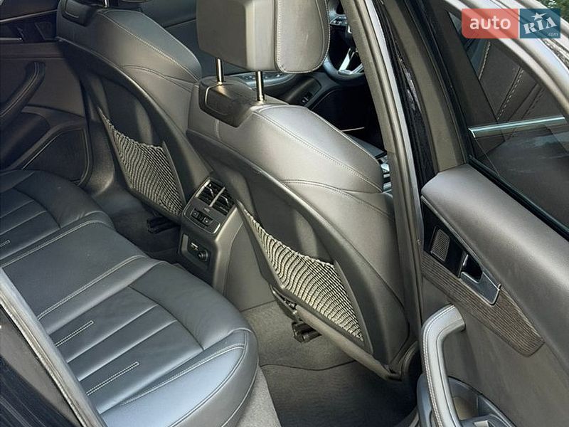 Седан Audi A4 2022 в Києві