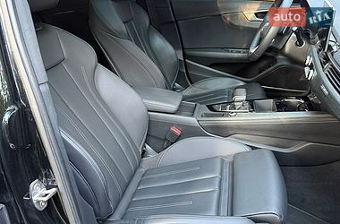 Седан Audi A4 2022 в Києві