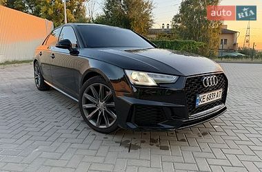 Седан Audi A4 2018 в Днепре