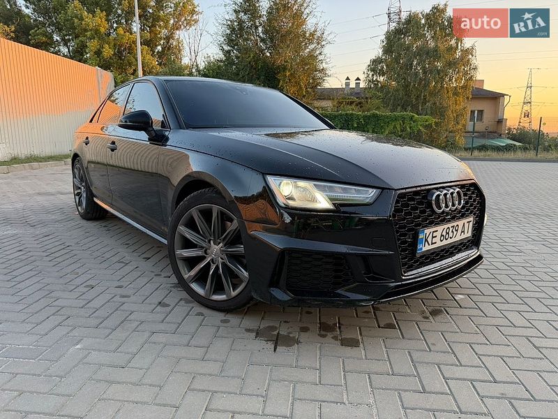 Audi A4 2018 Audi A4 2018