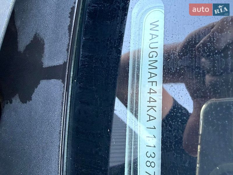 Седан Audi A4 2019 в Полтаве