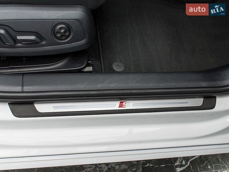 Седан Audi A4 2022 в Києві фото 28 Седан Audi A4 2022 в Києві