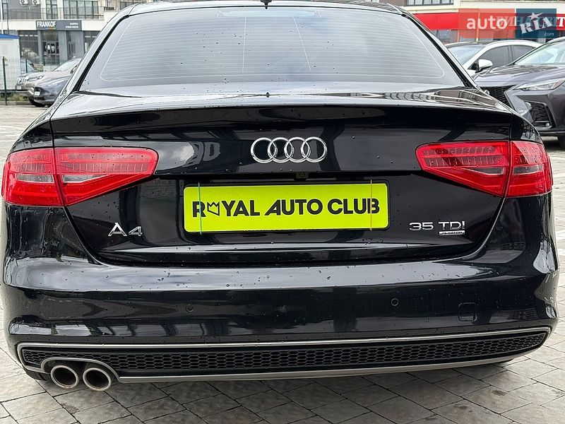 Седан Audi A4 2014 в Львові