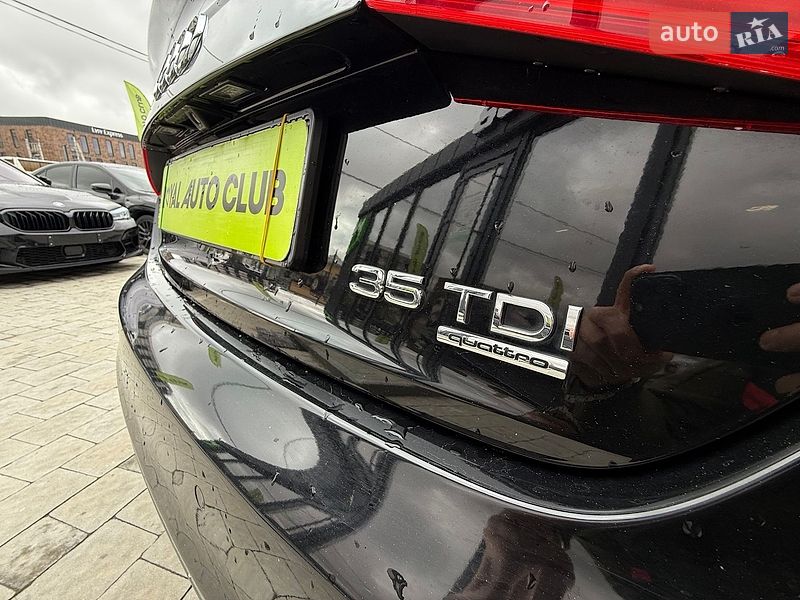 Седан Audi A4 2014 в Львові