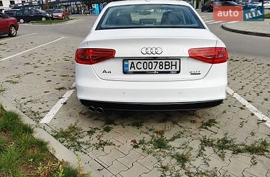 Седан Audi A4 2015 в Луцьку