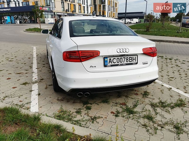 Седан Audi A4 2015 в Луцьку