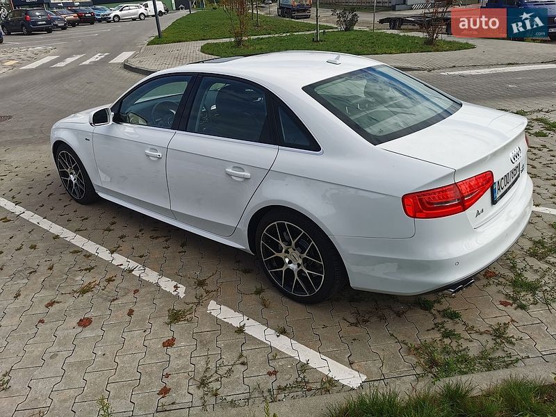 Седан Audi A4 2015 в Луцьку