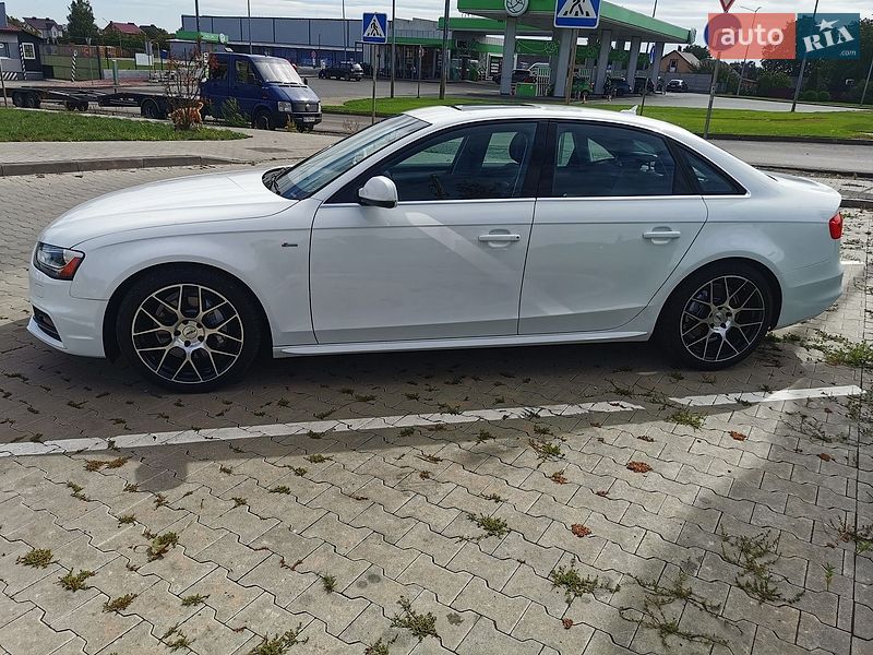 Седан Audi A4 2015 в Луцьку