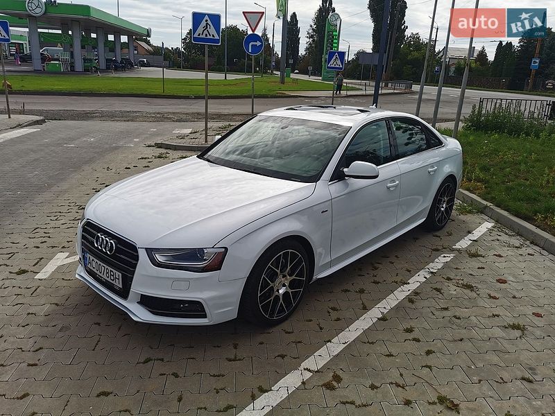 Седан Audi A4 2015 в Луцьку