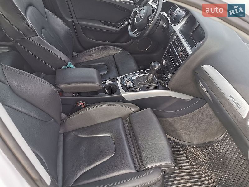 Седан Audi A4 2015 в Луцьку