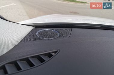 Седан Audi A4 2015 в Луцьку