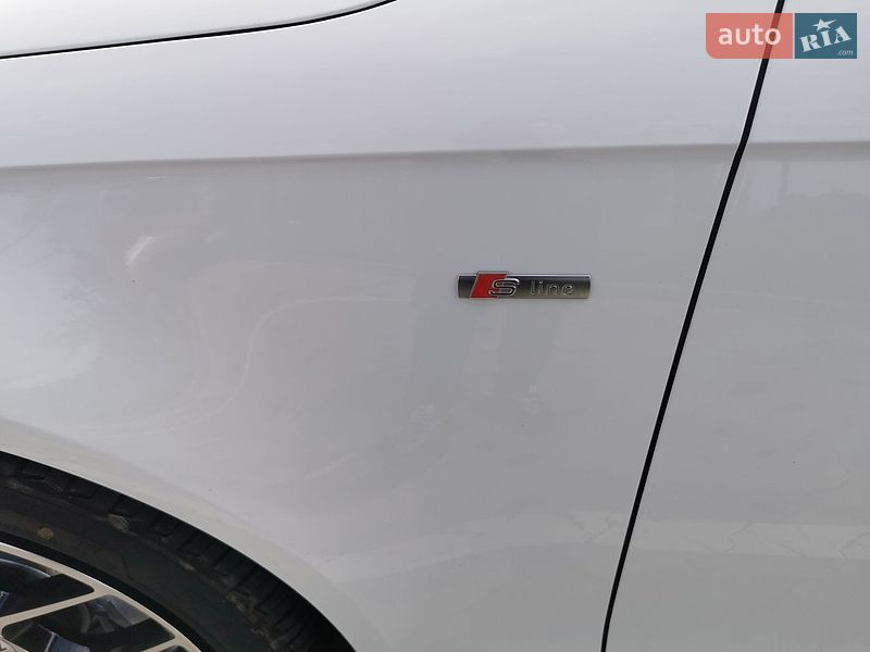Седан Audi A4 2015 в Луцьку