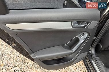 Седан Audi A4 2013 в Львові