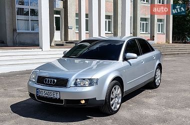Седан Audi A4 2002 в Волочиске