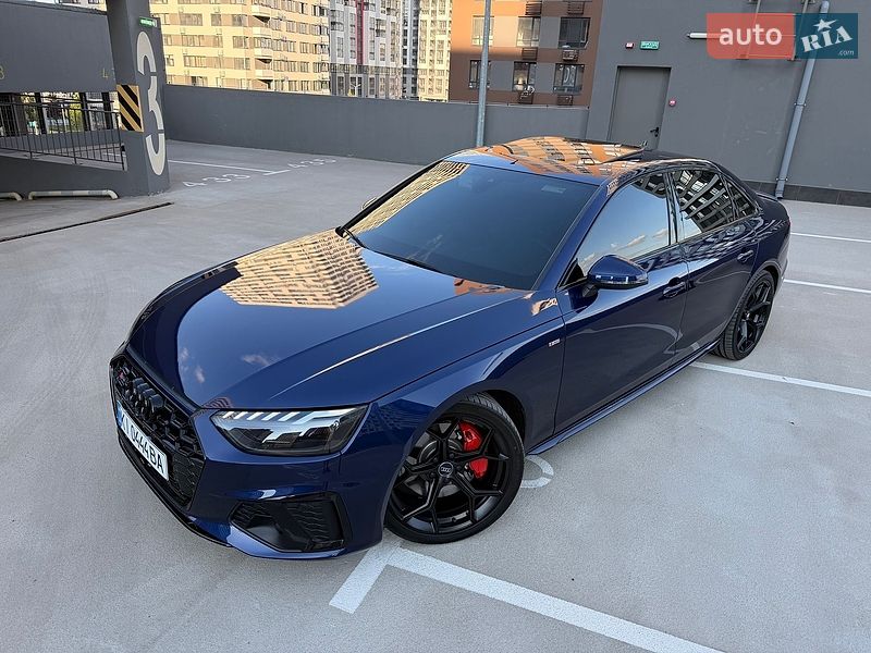Седан Audi A4 2021 в Києві