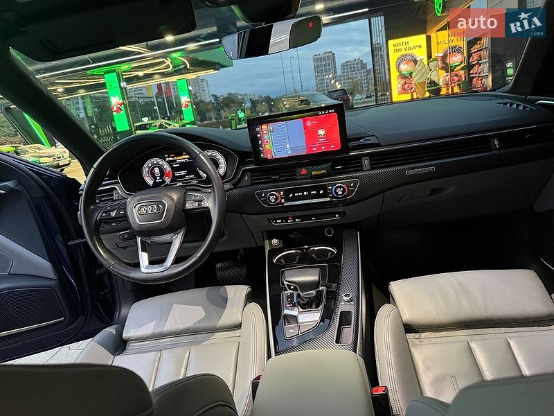 Седан Audi A4 2021 в Києві