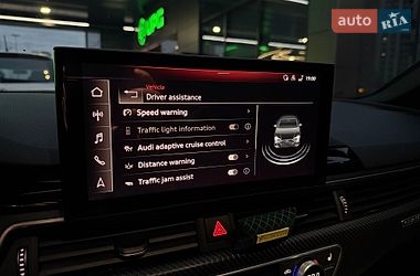Седан Audi A4 2021 в Києві