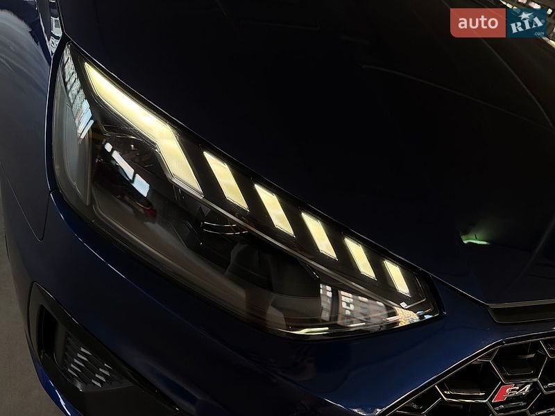 Седан Audi A4 2021 в Києві