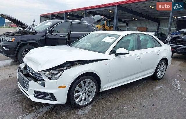 Седан Audi A4 2018 в Львове